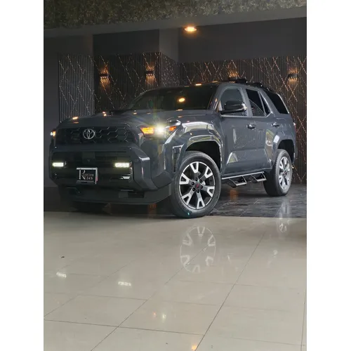 Toyota 4Runner 2025 Gris Caracas