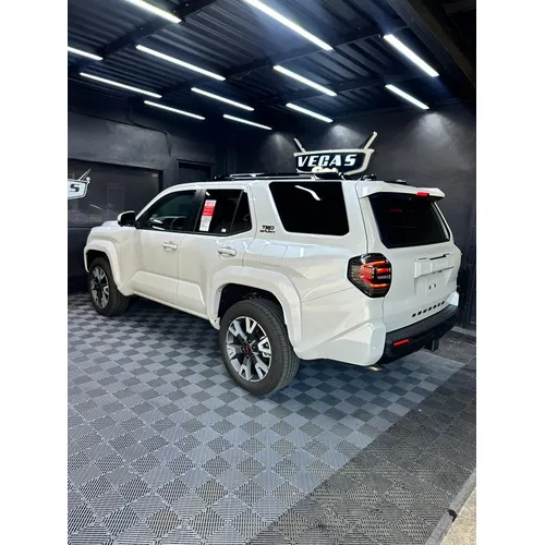 Toyota 4Runner TRD Sport 2025 Blanco Caracas