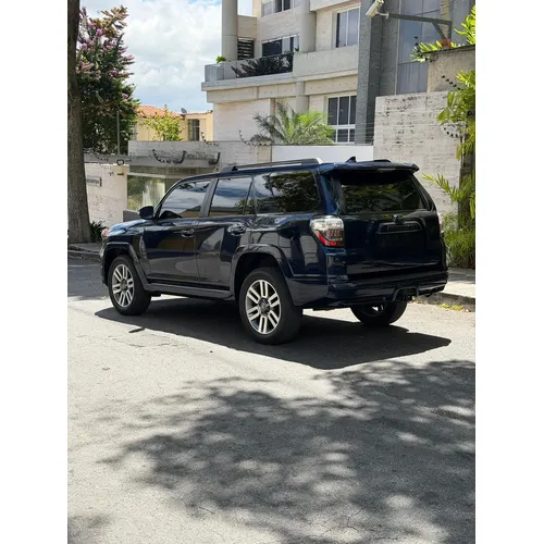 Toyota 4Runner TRD Sport 2023 Azul Caracas