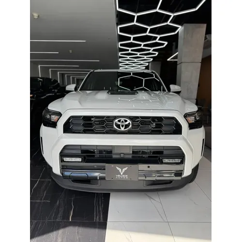 Toyota 4Runner TRD Sport 2025 Blanco Caracas