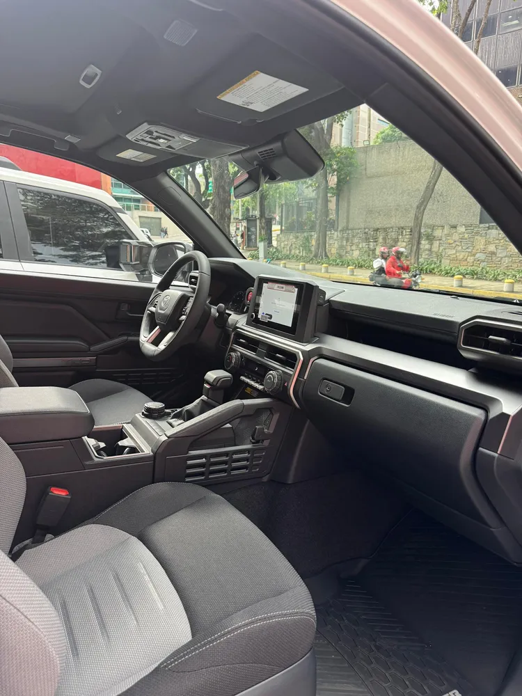 Toyota 4Runner TRD Sport 2025 Blanco Caracas