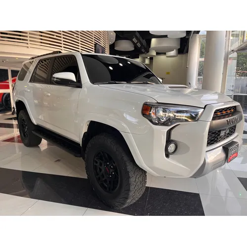 Toyota 4Runner TRD Off Road 2020 Blanco Caracas