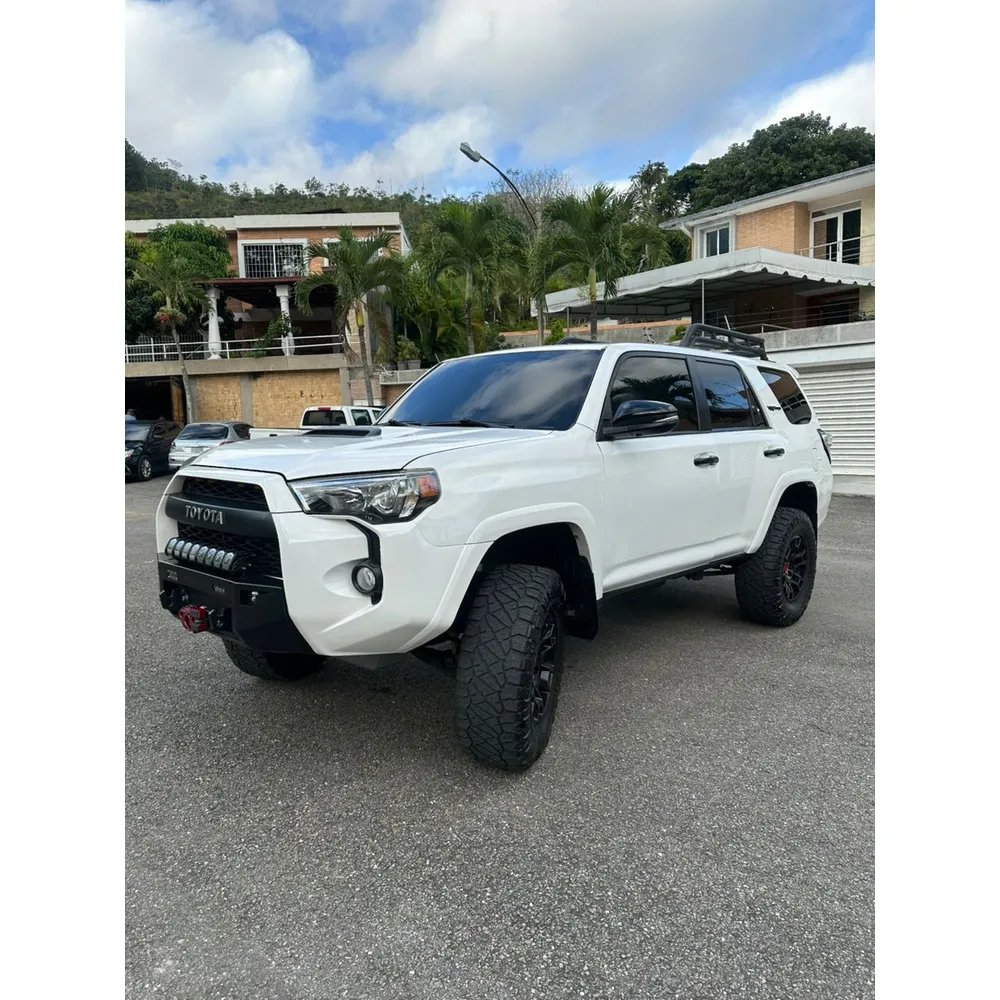 Toyota 4Runner TRD Off Road 2020 Blanco Caracas