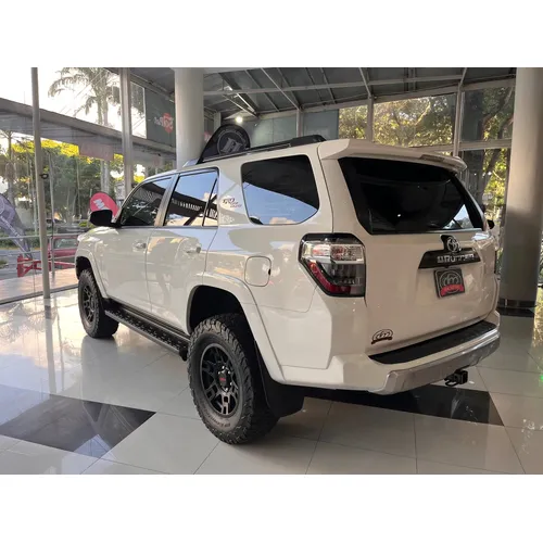 Toyota 4Runner TRD Off Road 2020 Blanco Caracas