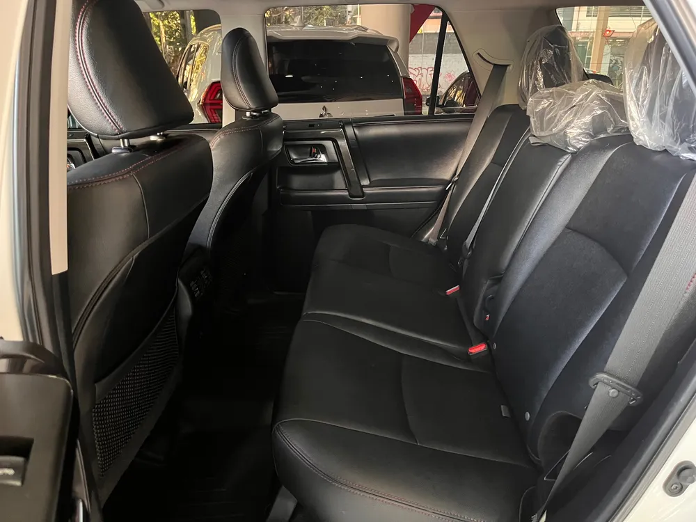 Toyota 4Runner TRD Off Road 2020 Blanco Caracas