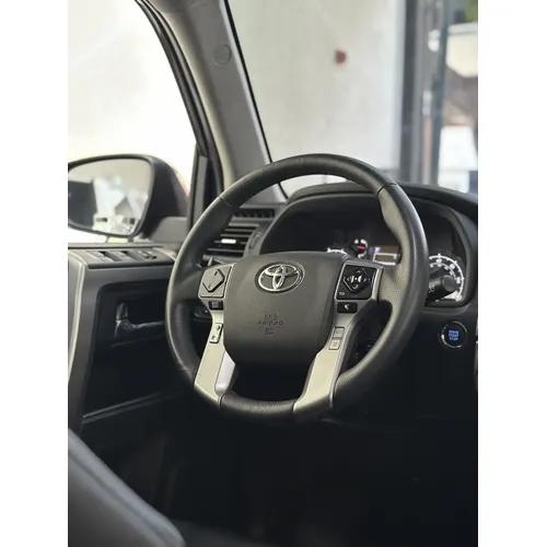 Toyota 4Runner XP 2023 Negro Caracas