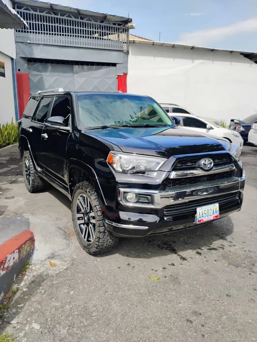 Toyota 4Runner Limited 2017 Negro Maracay