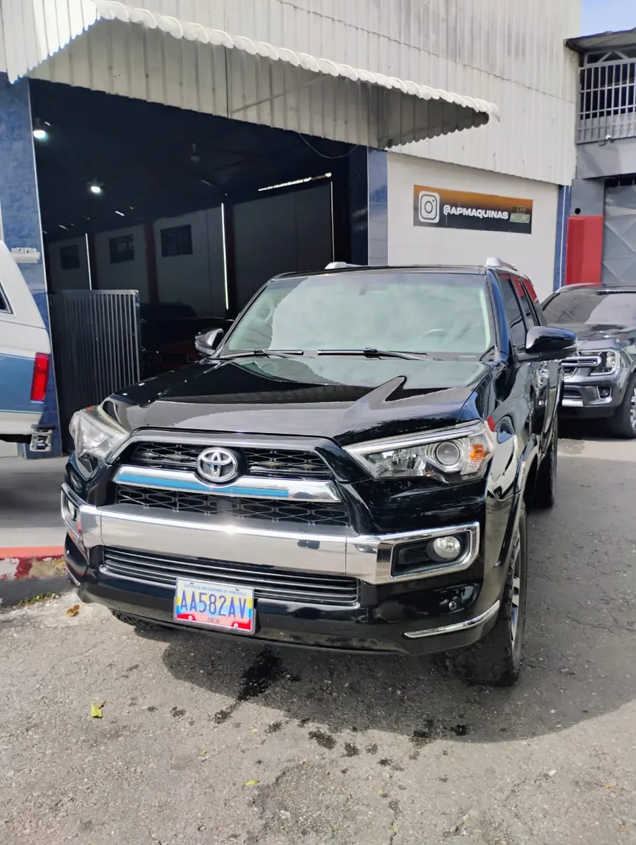 Toyota 4Runner Limited 2017 Negro Maracay
