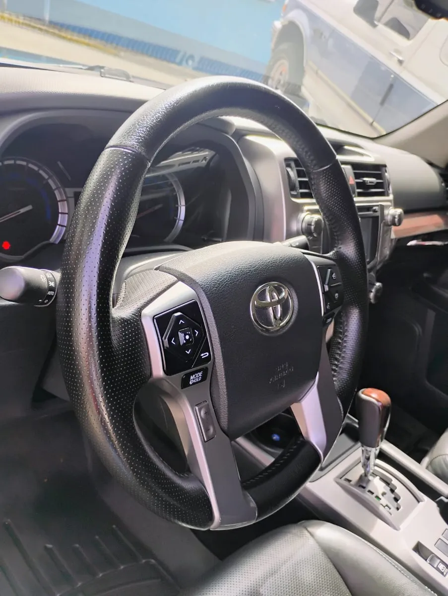 Toyota 4runnner limited 2017 negro5