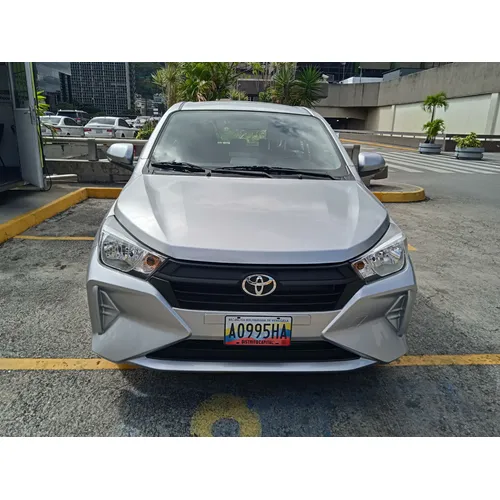 Toyota AGYA 2025 Plateado Caracas