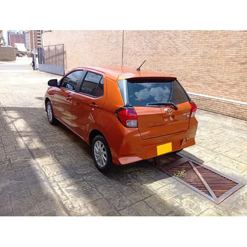 Toyota Argya 2025 Naranja Puerto Ordaz