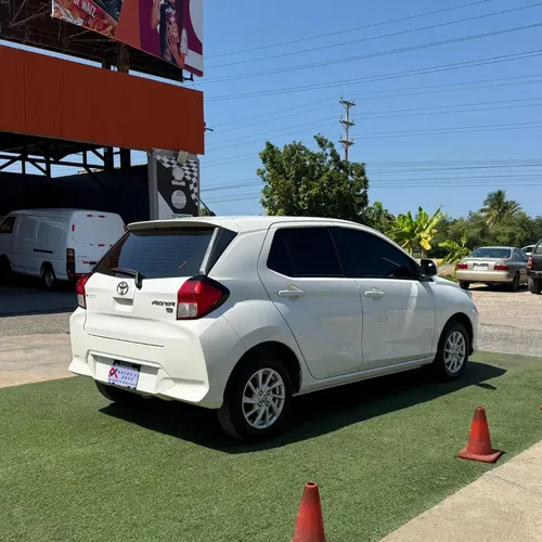 Toyota AGYA 2025 Blanco Lechería