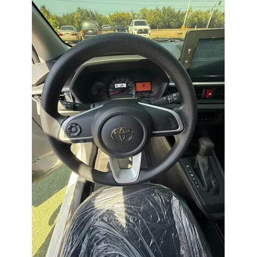 Toyota AGYA 2025 Blanco Lechería