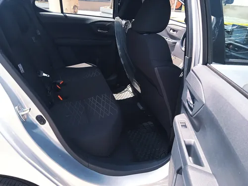 Toyota AGYA 2026 Plateado Caracas