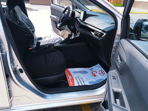 Toyota AGYA 2026 Plateado Caracas