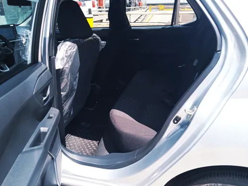 Toyota AGYA 2026 Plateado Caracas