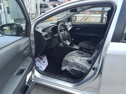 Toyota AGYA 2025 Plateado Caracas