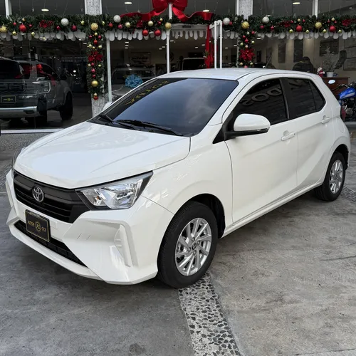 Toyota AGYA 2025 Blanco Caracas