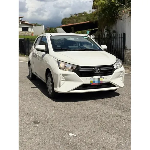Toyota AGYA 2025 Blanco Caracas
