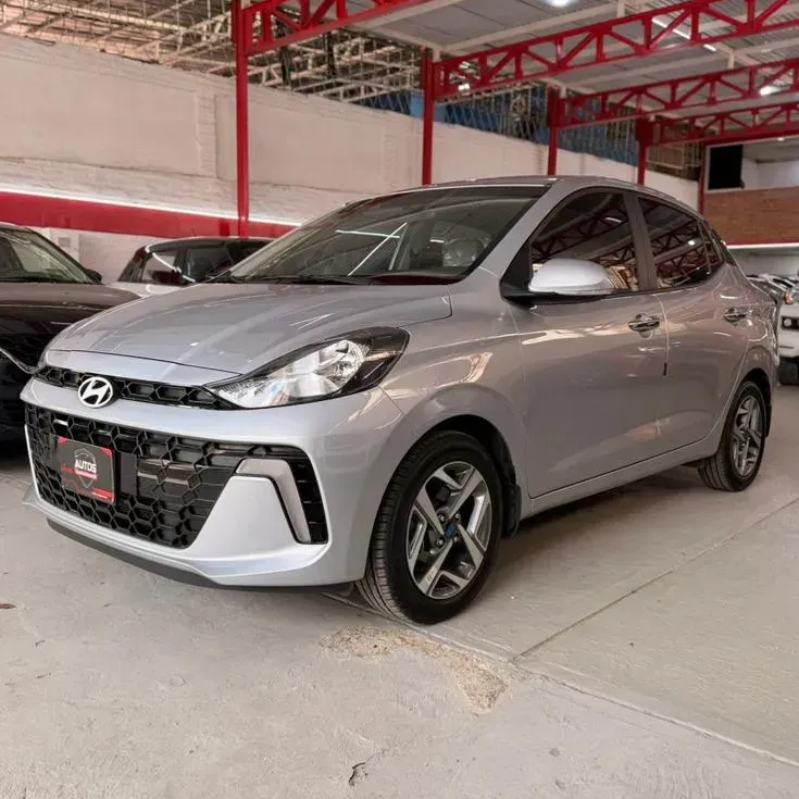 Toyota AGYA 2025 Gris Caracas