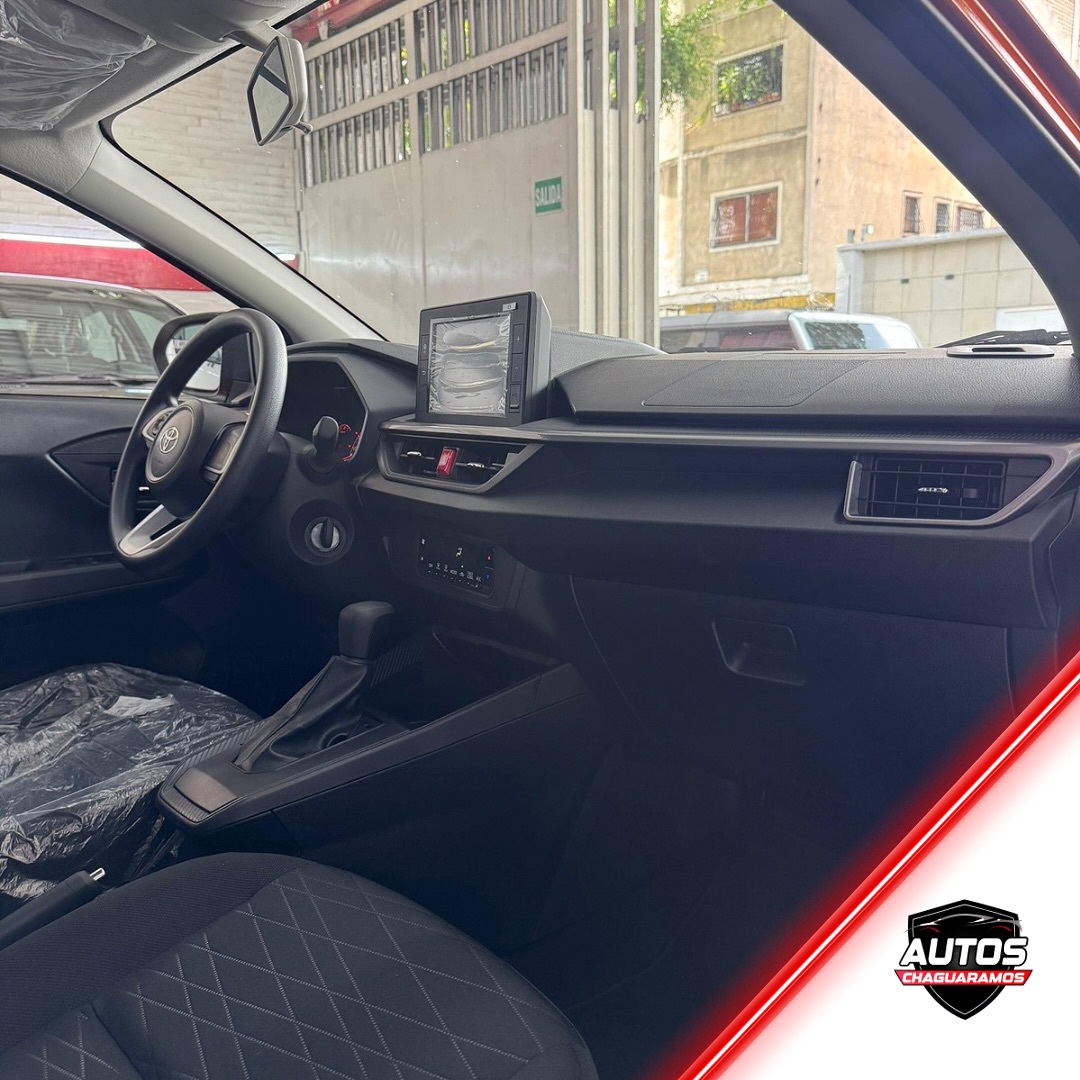 Toyota Agya 2025 Aut Naranja7