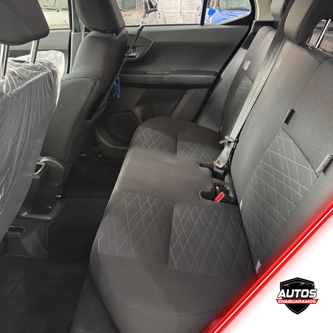Toyota Agya 2025 Aut Naranja8