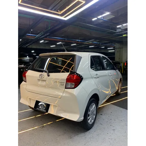 Toyota AGYA 2026 Blanco Caracas