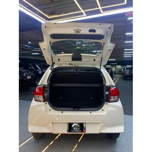 Toyota AGYA 2026 Blanco Caracas