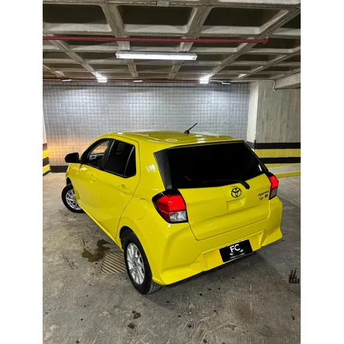 Toyota AGYA 2024 Amarillo Caracas