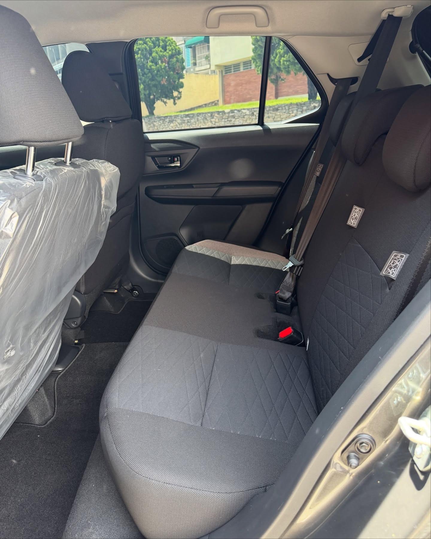 Toyota AGYA 2025 Gris Caracas