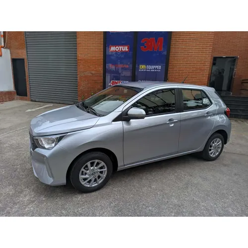 Toyota AGYA 2026 Plateado Caracas