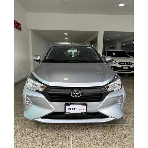 Toyota AGYA 2026 Plateado Caracas