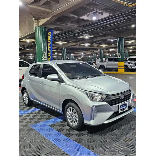 Toyota AGYA 2026 Plateado Caracas