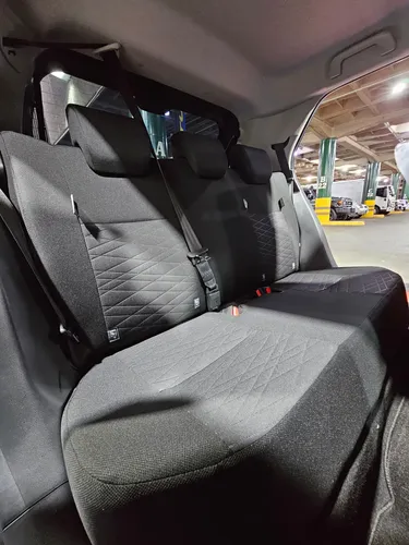 Toyota AGYA 2026 Gris Caracas