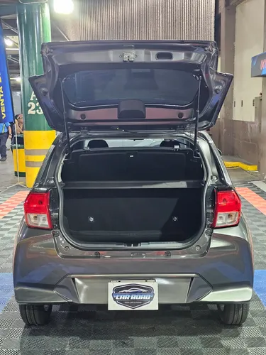 Toyota AGYA 2026 Gris Caracas