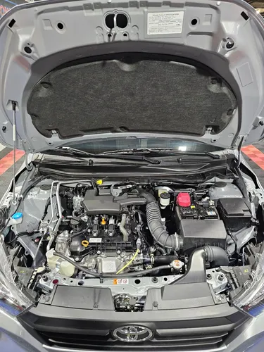 Toyota AGYA 2026 Plateado Caracas