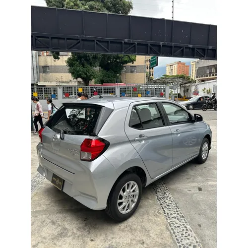 Toyota AGYA 2026 Plateado Caracas