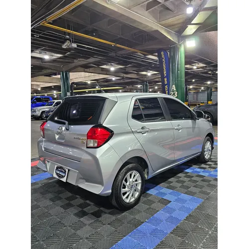 Toyota AGYA 2026 Plateado Caracas