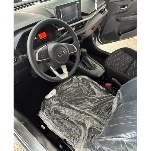 Toyota AGYA 2026 Plateado Caracas