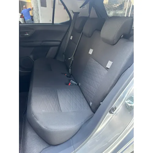 Toyota AGYA 2026 Plateado