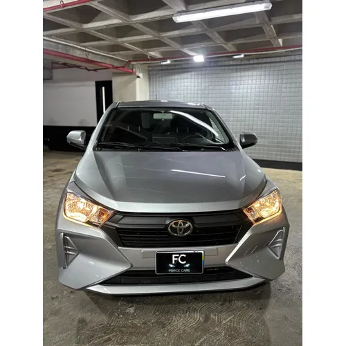 Toyota AGYA 2026 Plateado Caracas