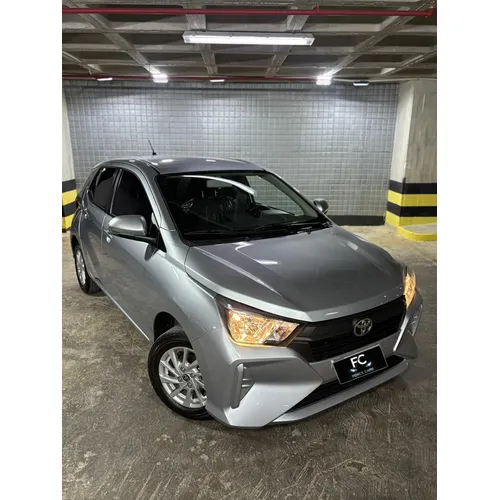 Toyota AGYA 2026 Plateado Caracas