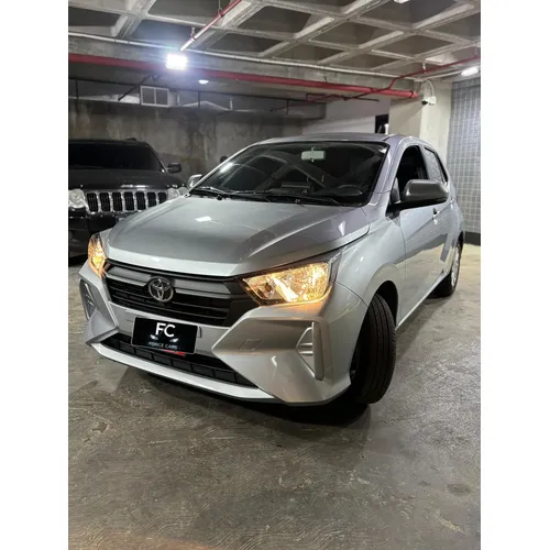 Toyota AGYA 2026 Plateado Caracas