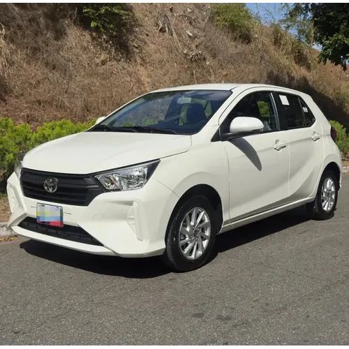 Toyota AGYA 2026 Blanco Caracas