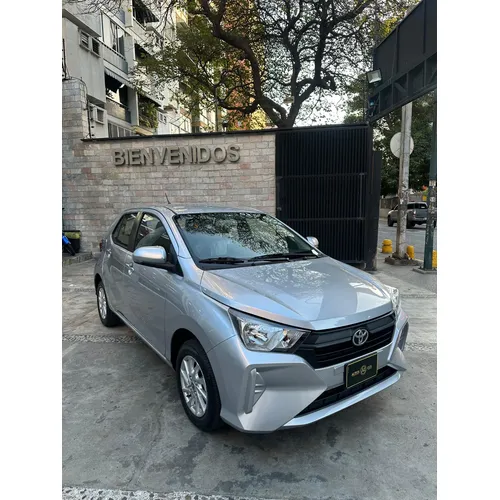Toyota AGYA 2026 Plateado Caracas
