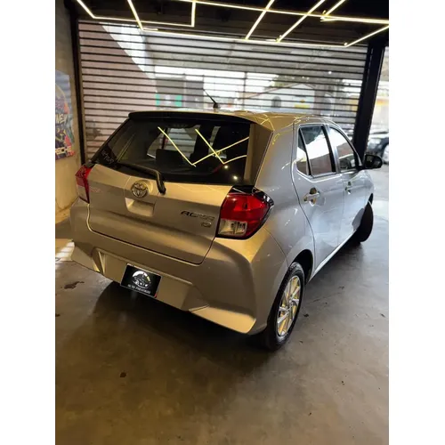 Toyota AGYA 2026 Plateado Caracas