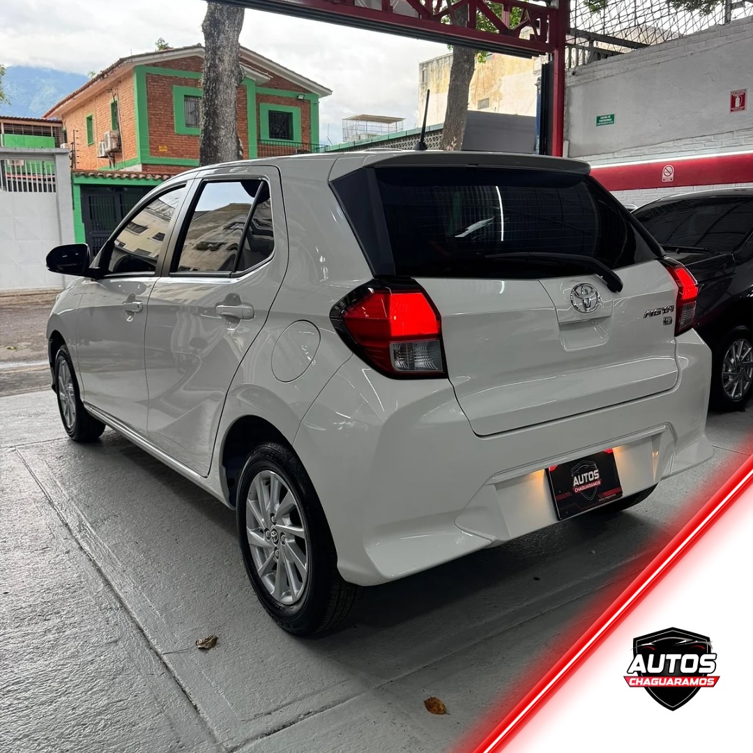 Toyota AGYA 2026 Blanco Caracas