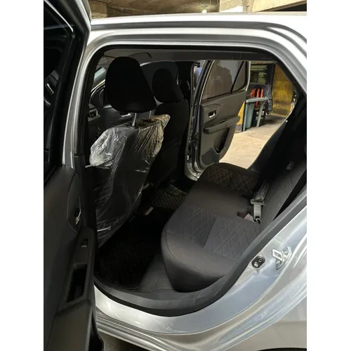 Toyota AGYA 2026 Plateado Caracas