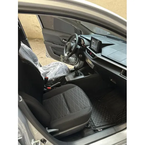 Toyota AGYA 2026 Plateado Caracas