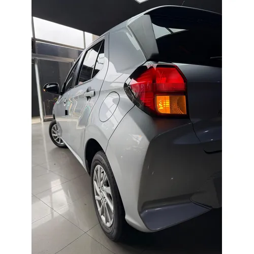 Toyota AGYA 2026 Plateado Caracas